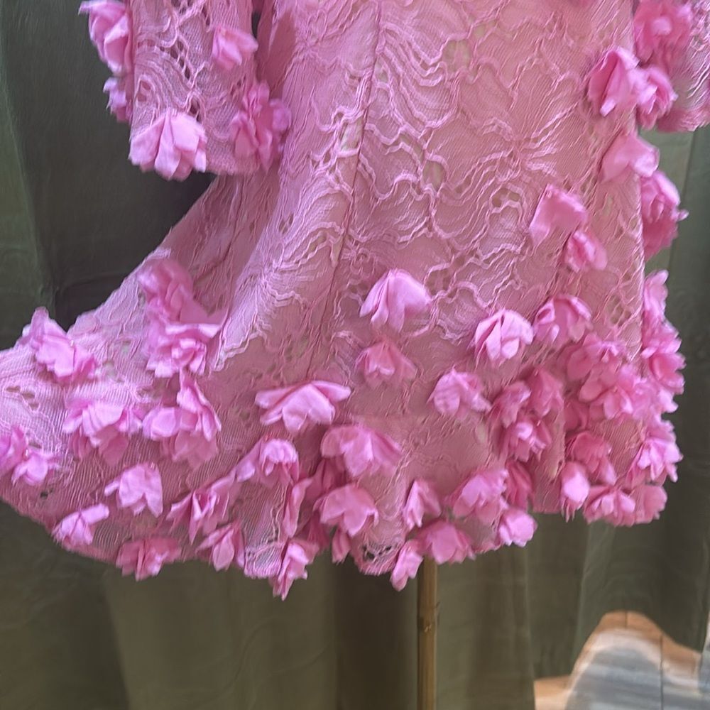 Karen Millen pink lace appliqué mini dress, US6 - Picture 11 of 16